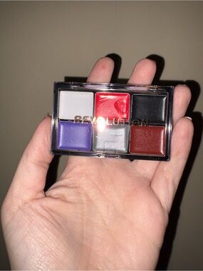 Revolution Lip & Eye Palette - Red, Purple, Black, Brown, White